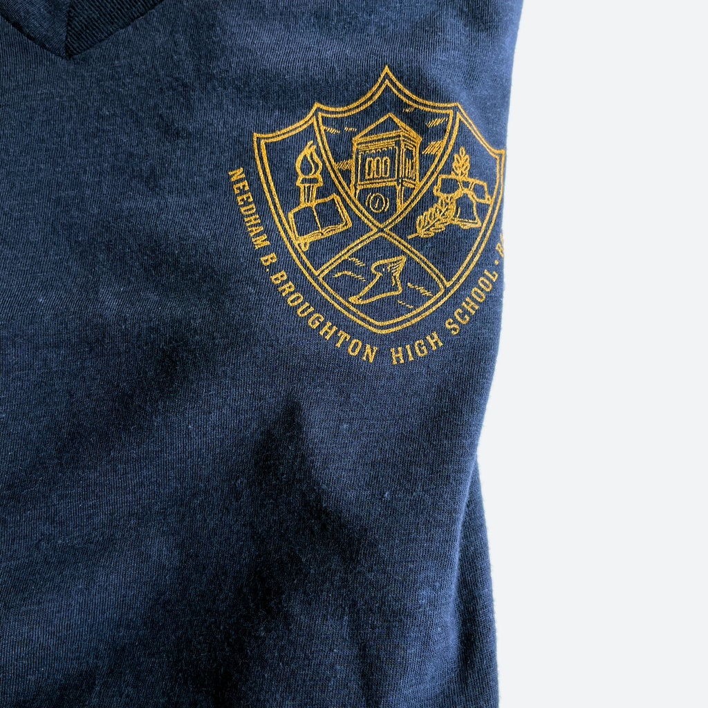 Retro Crest V-neck T-shirt